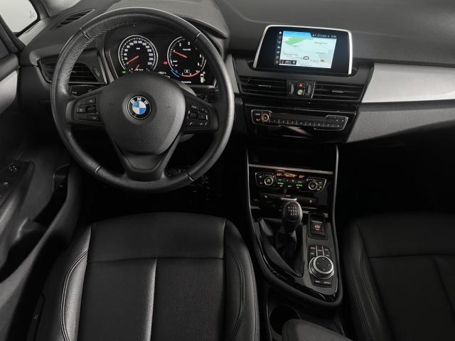Bmw Serie 2 image 9