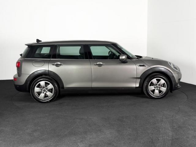 Mini Clubman image 2