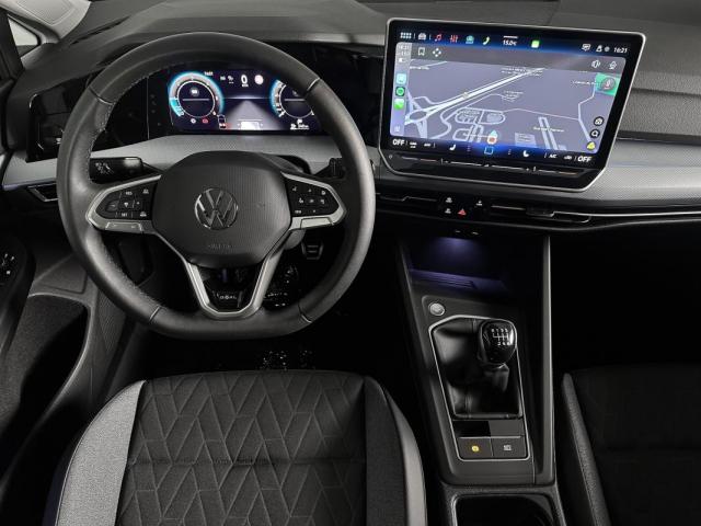 Volkswagen Golf image 7