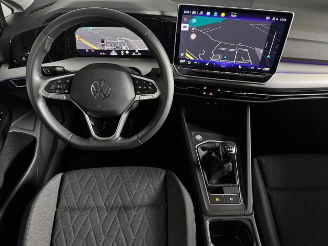 Volkswagen Golf image 6