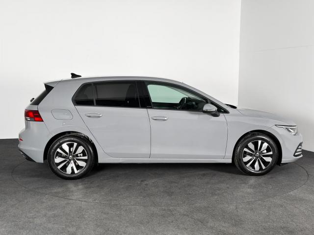 Volkswagen Golf image 6
