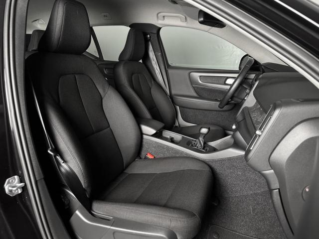 Volvo Xc40 image 2