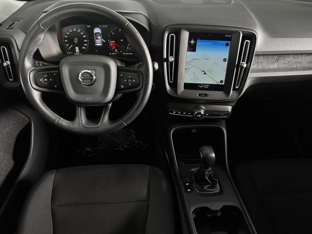 Volvo Xc40 image 9