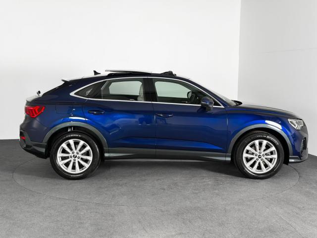 Audi Q3 image 1
