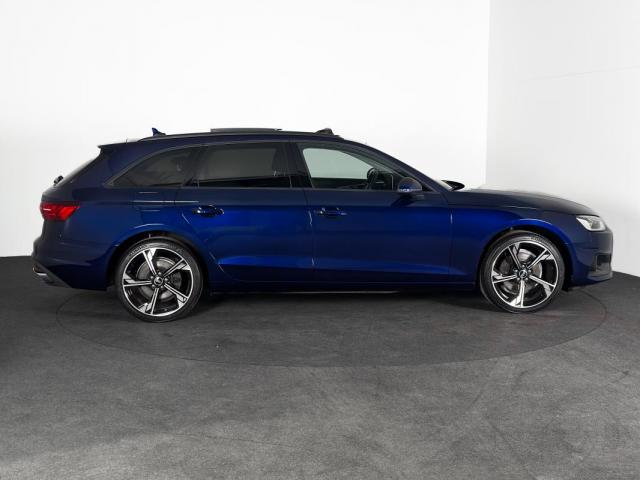 Audi A4 image 9