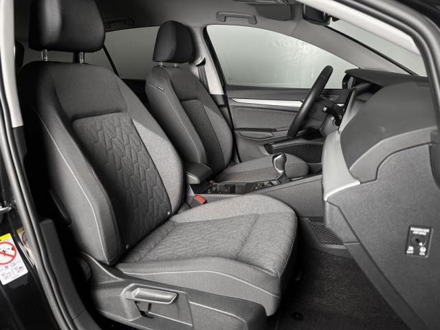 Volkswagen Golf image 6