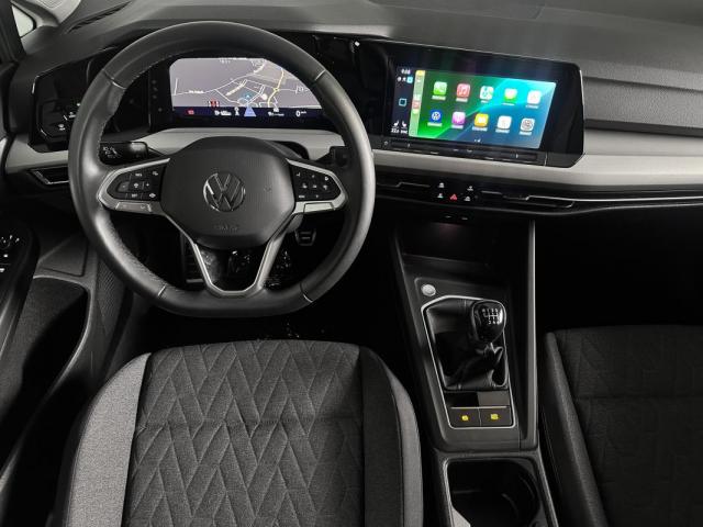 Volkswagen Golf image 8
