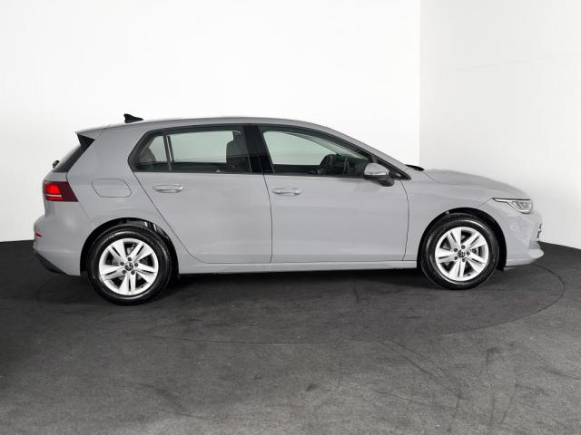 Volkswagen Golf image 8