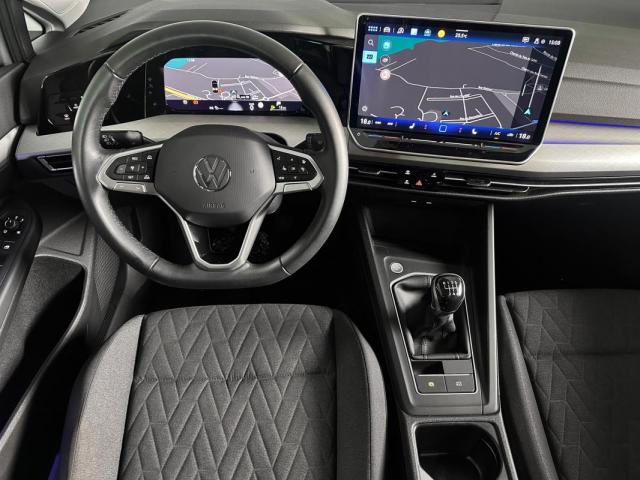 Volkswagen Golf image 5