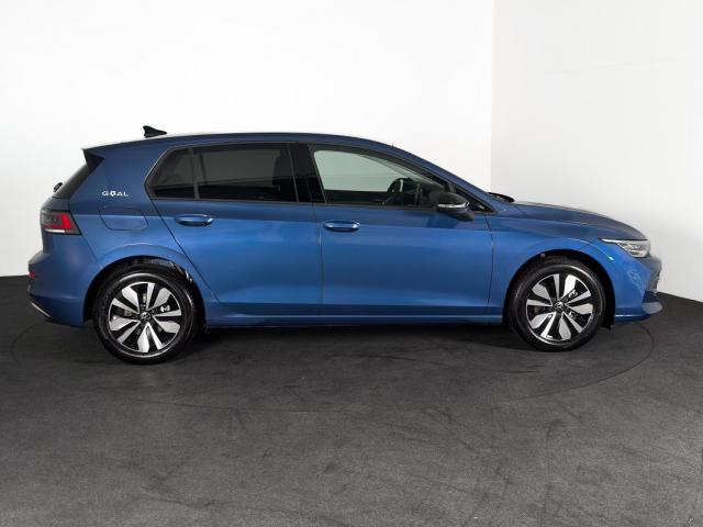 Volkswagen Golf image 9