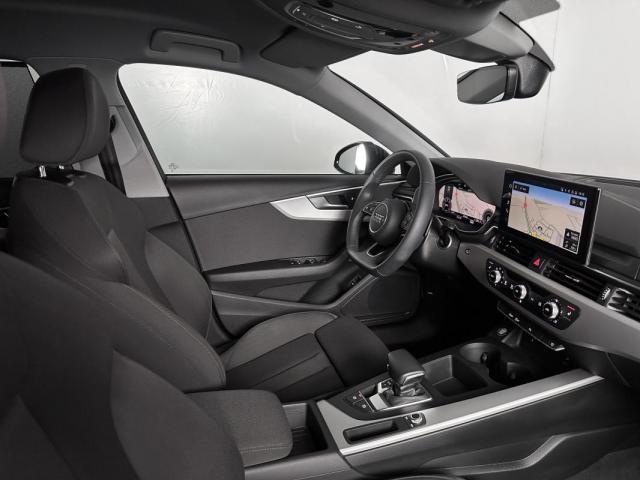 Audi A4 image 6