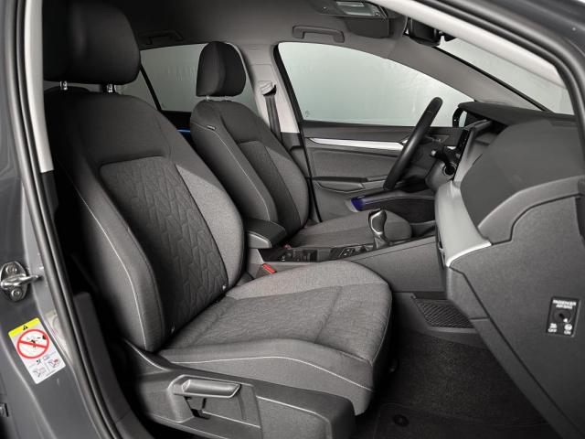 Volkswagen Golf image 1