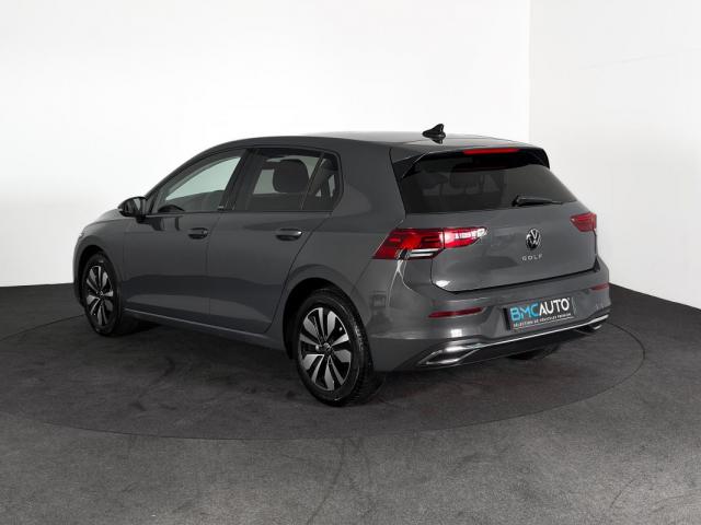 Volkswagen Golf image 9