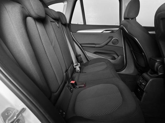 Bmw X1 image 2