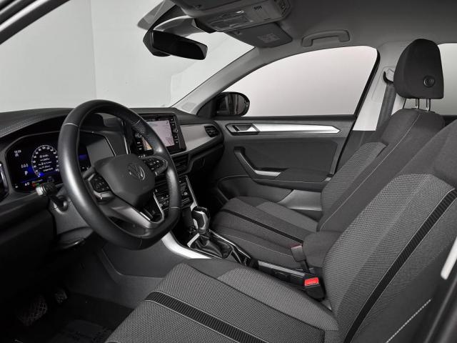 Volkswagen T-Roc image 9
