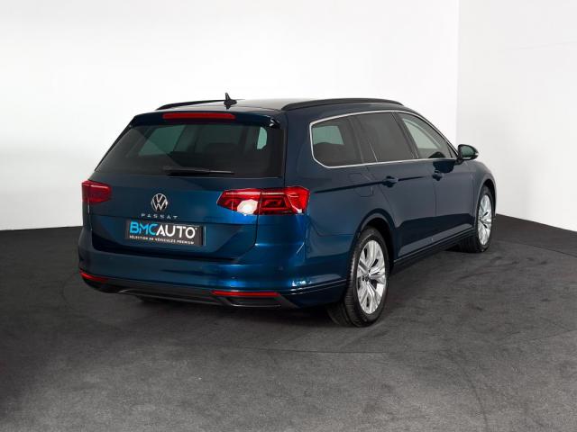 Volkswagen Passat image 9