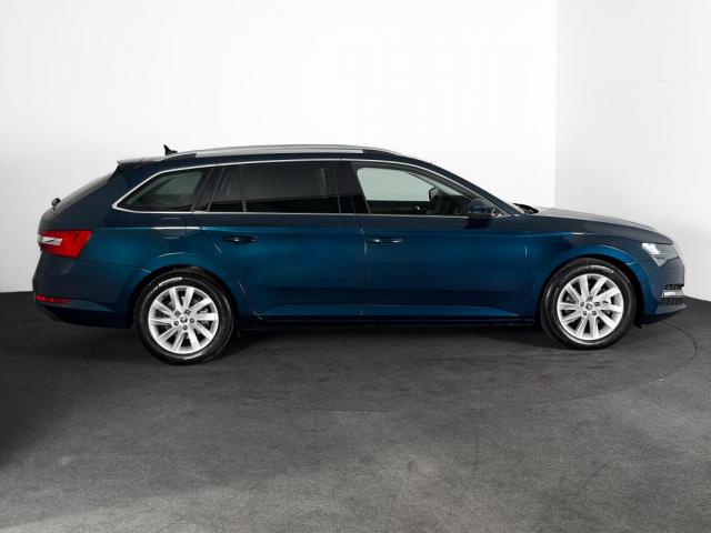 Skoda Superb image 4