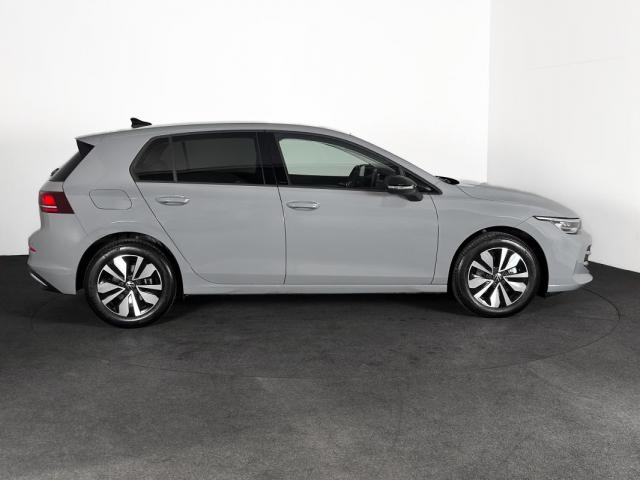 Volkswagen Golf image 8