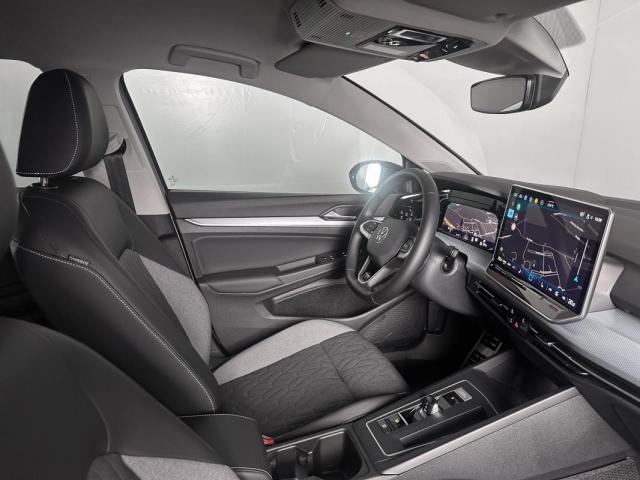 Volkswagen Golf image 9