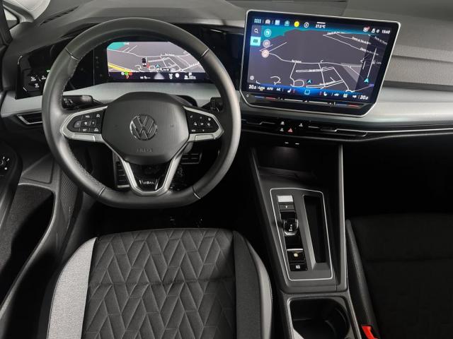 Volkswagen Golf image 6