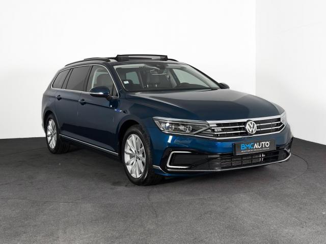 Volkswagen Passat image 2