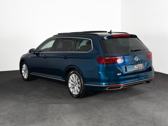 Volkswagen Passat image 7