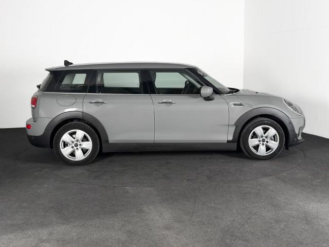 Mini Clubman image 2