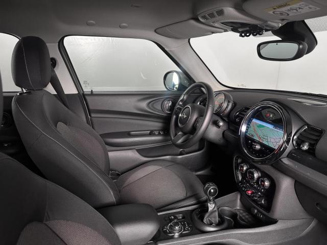 Mini Clubman image 1