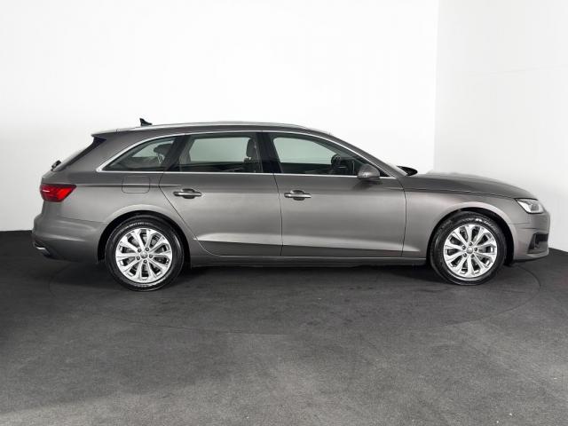 Audi A4 image 7