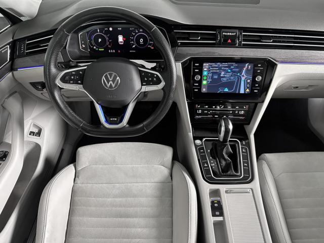 Volkswagen Passat image 6