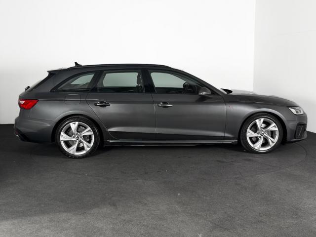Audi A4 image 8