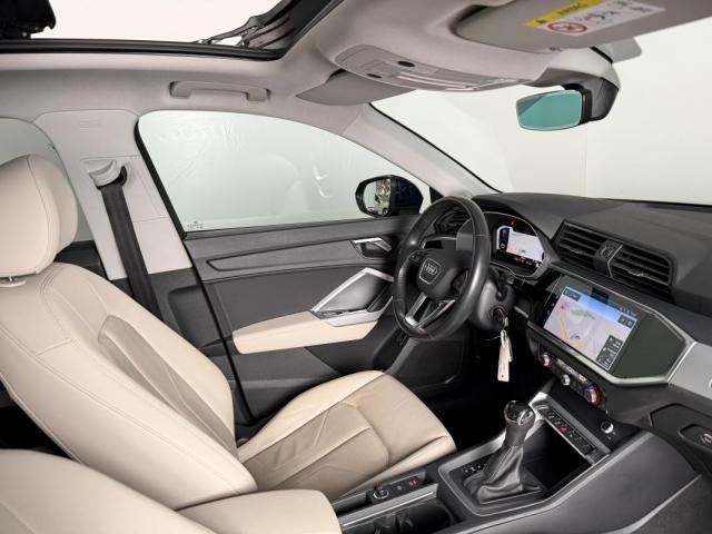 Audi Q3 image 2