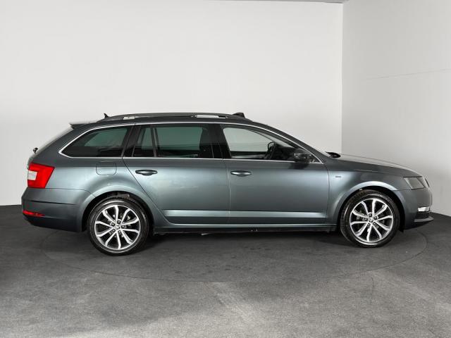 Skoda Octavia image 3