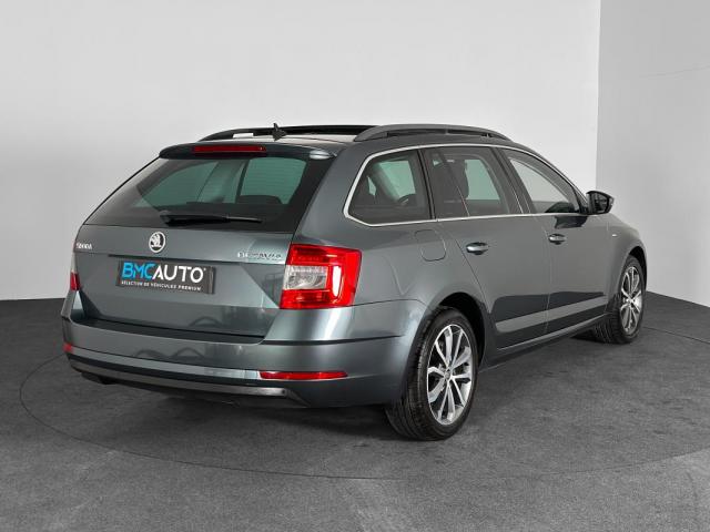 Skoda Octavia image 9