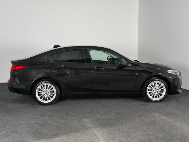 Bmw Serie 2 image 9