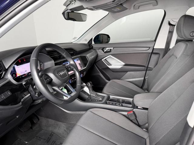 Audi Q3 image 6