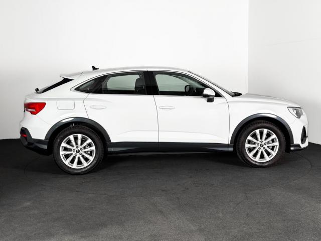 Audi Q3 image 2