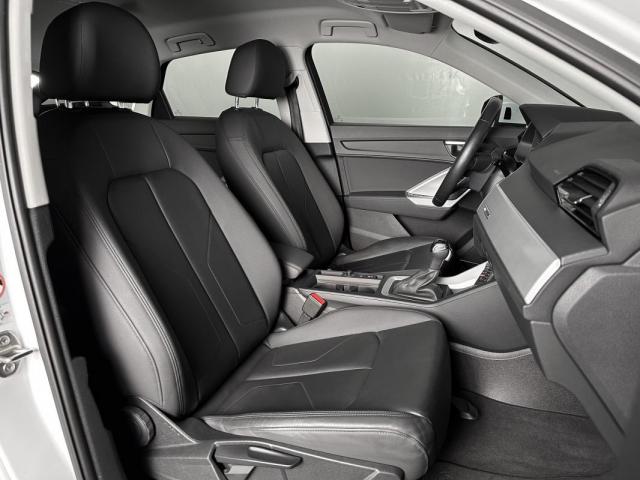 Audi Q3 image 9