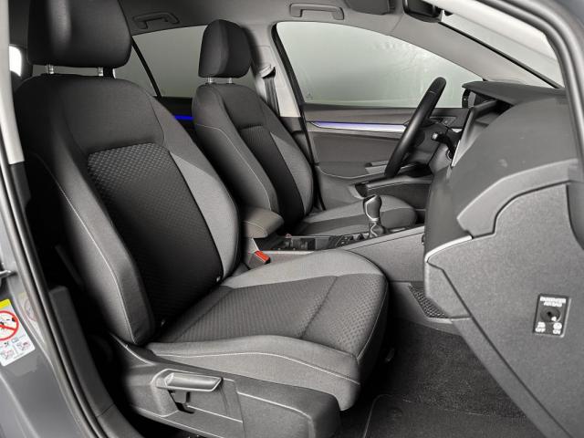 Volkswagen Golf image 8