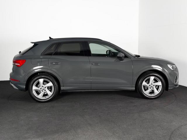 Audi Q3 image 2