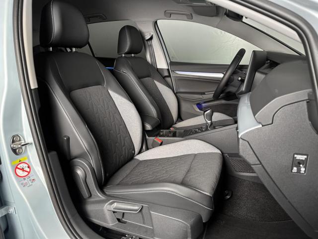 Volkswagen Golf image 6