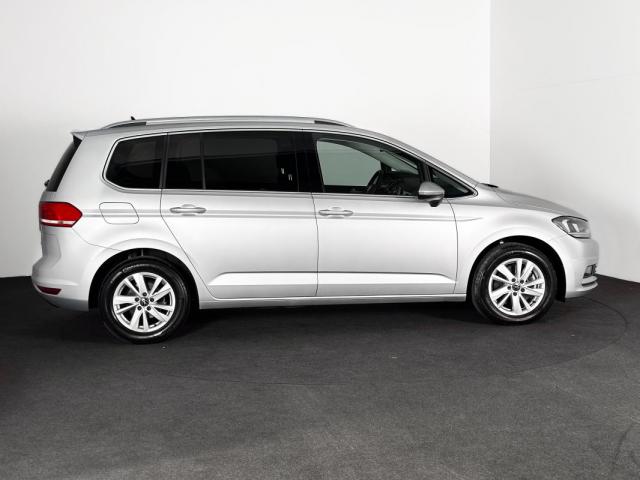 Volkswagen Touran image 9