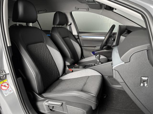 Volkswagen Golf image 8