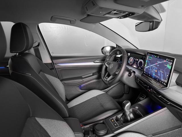 Volkswagen Golf image 9