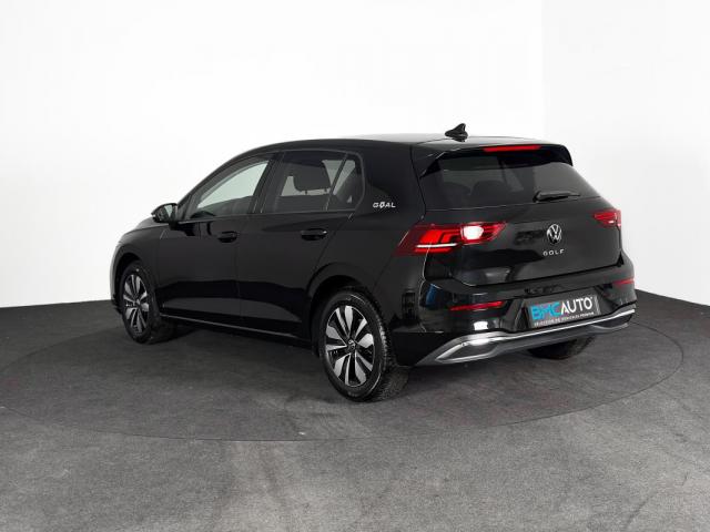 Volkswagen Golf image 6