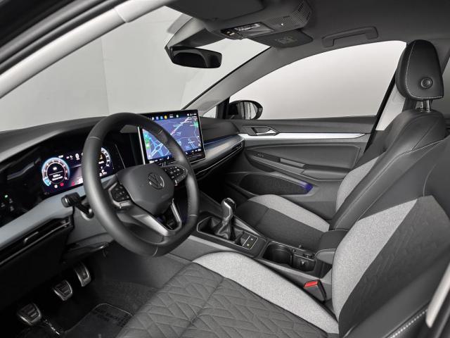 Volkswagen Golf image 8
