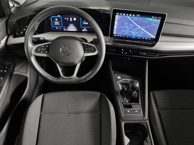 Volkswagen Golf image 4