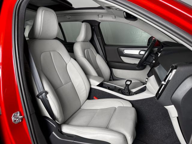 Volvo Xc40 image 7
