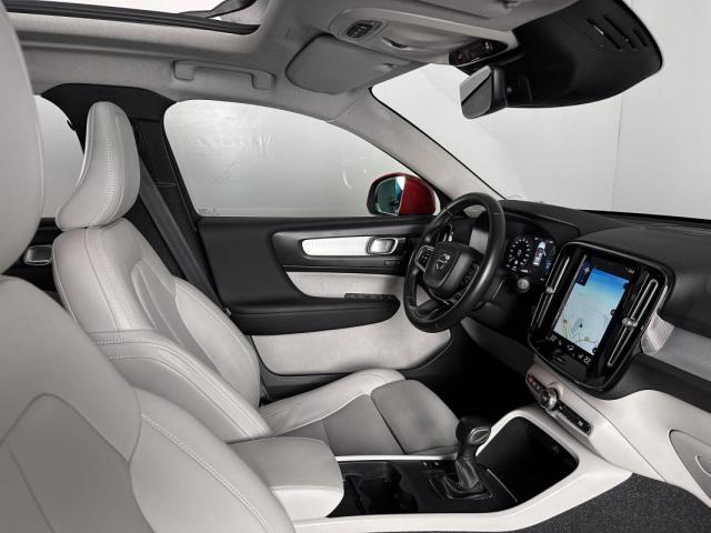 Volvo Xc40 image 8