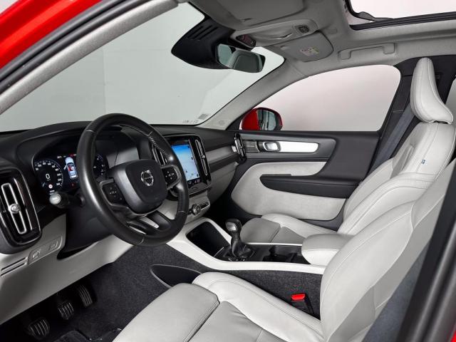 Volvo Xc40 image 6